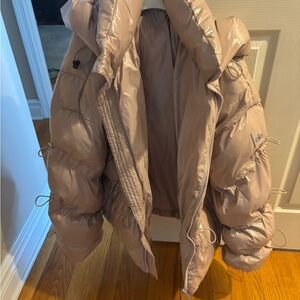 ALO Yoga Puffer Jacket in Light Pink